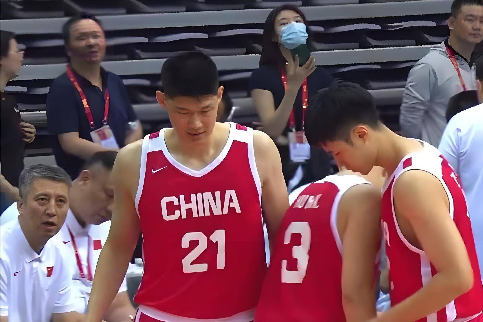 米兰体育网页-胡金秋16+6雷蒙12分中国男篮27失误险胜波黑！的简单介绍
