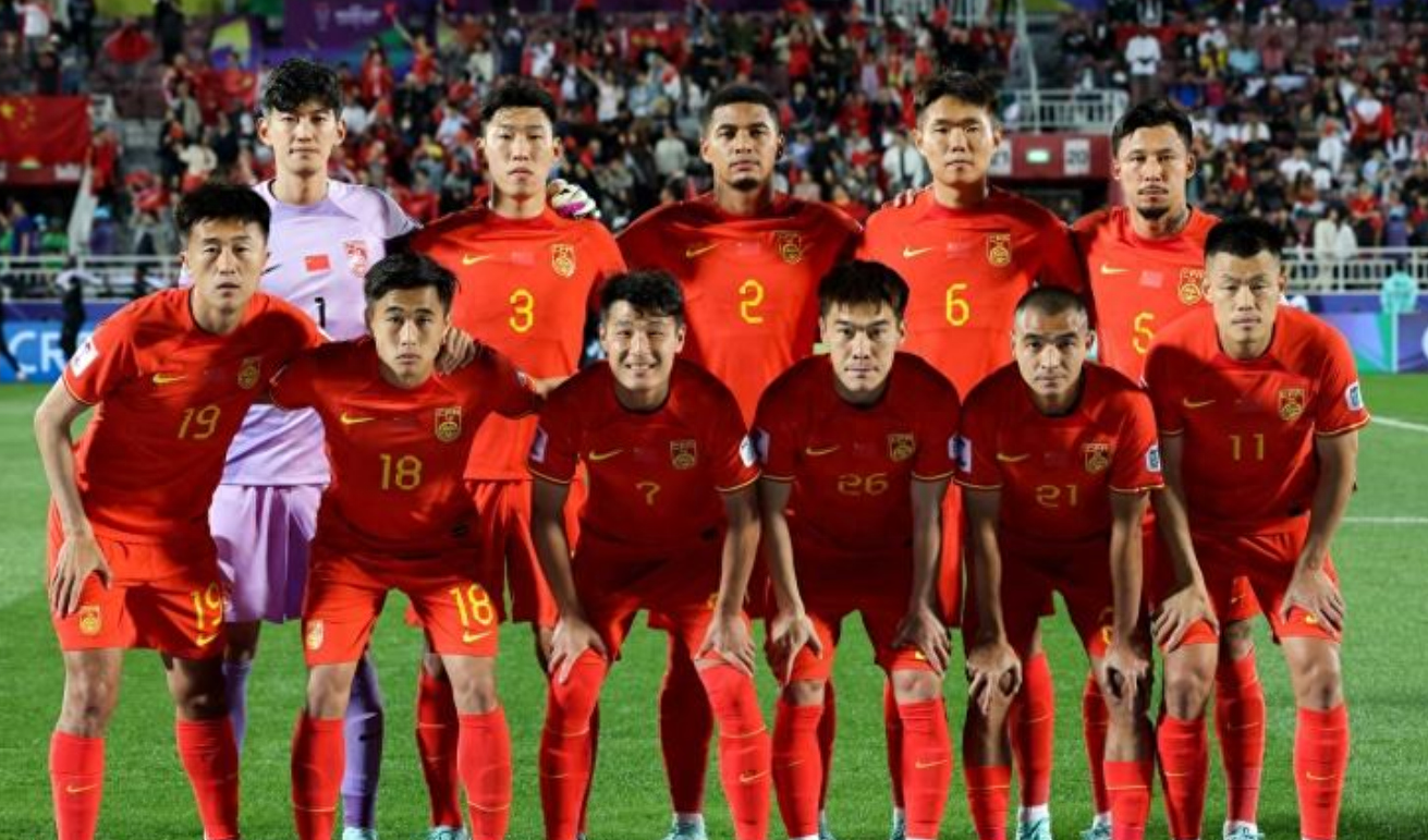 世预赛：国足主场大胜新加坡队，终结五场不胜的简单介绍